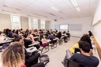 Entre os principais critérios de avaliação da Capes estão a organização e o funcionamento do programa, a qualidade da formação oferecida, a produção intelectual e o impacto acadêmico e social das pesquisas desenvolvidas (Foto: Moisés Bonfim/SECOM-UNILA)