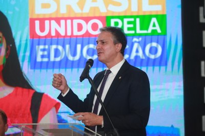 Ministro da Educação, Camilo Santana
