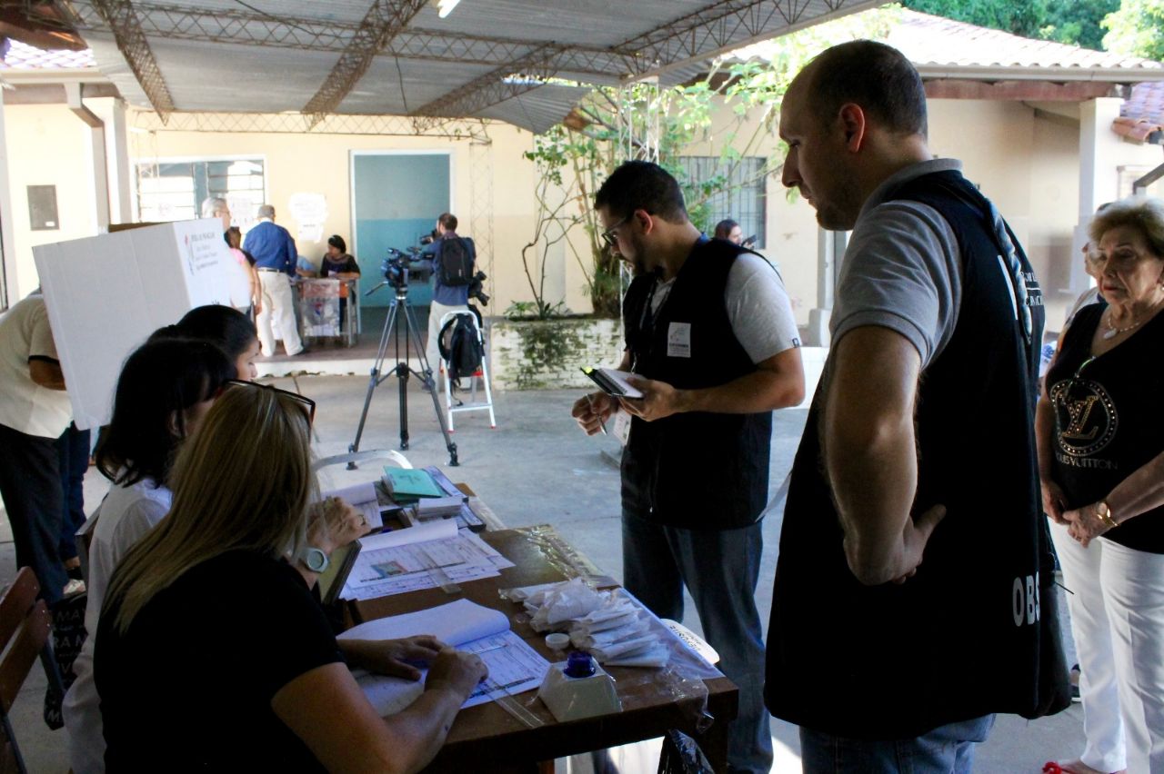 O Parlamento do Mercosul (Parlasul) e o Instituto Mercosul de Estudos Avançados (IMEA), ligado à UNILA, participaram ativamente do processo de observação das eleições paraguaias, realizadas em 22 de abril.
