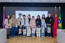 Reitoria e estudantes chineses