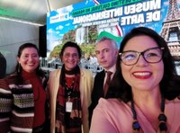 Entre as ações desenvolvidas pela gestão da UNILA na última semana estão a inauguração do novo espaço da Reitoria dentro do Itaipu Parquetec e a participação no evento de assinatura do acordo de construção do Museu Internacional de Arte de Foz do Iguaçu. Confira.
